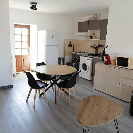 T3 Cosy Avec Grand Balcon Lägenhet *