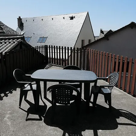 Lägenhet T3 Cosy Avec Grand Balcon Montsalvy